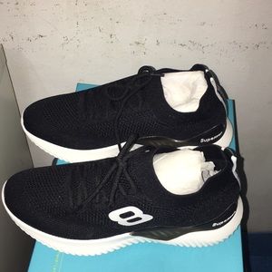 NEW Non slip Shoes